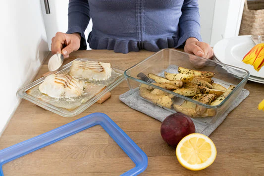 French PYREX® Storage Dish w/ Glass Lid - Large - Image 4